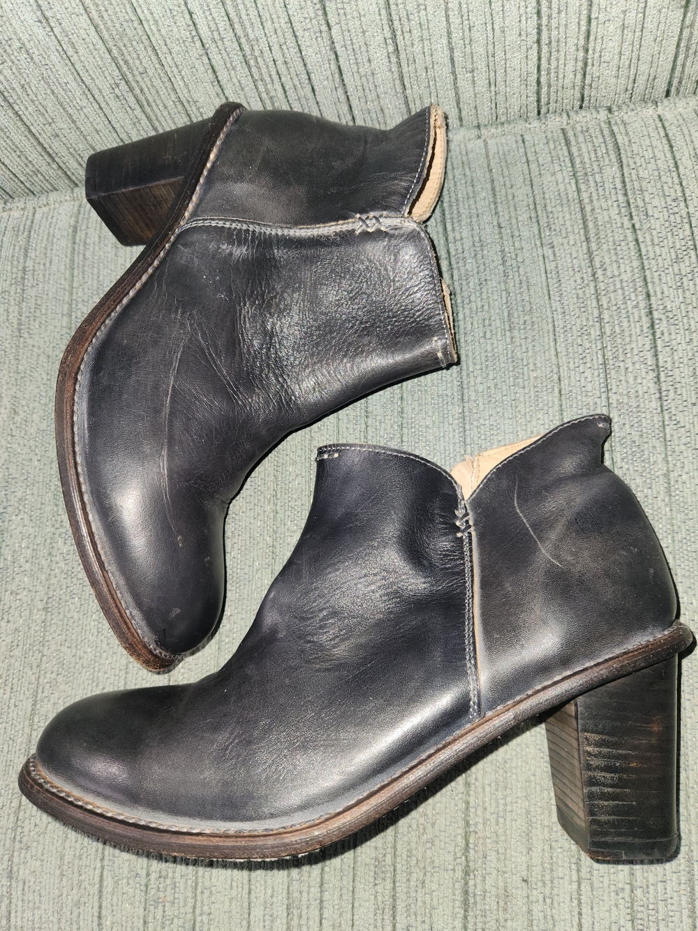 🍉BED|STU Black Leather Ankle Booties with Stacked Heel